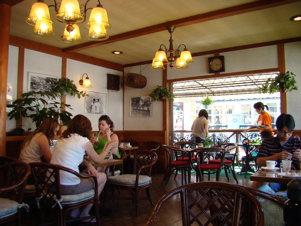 軽井沢の観光スポットとして人気の高いカフェミカドコーヒー