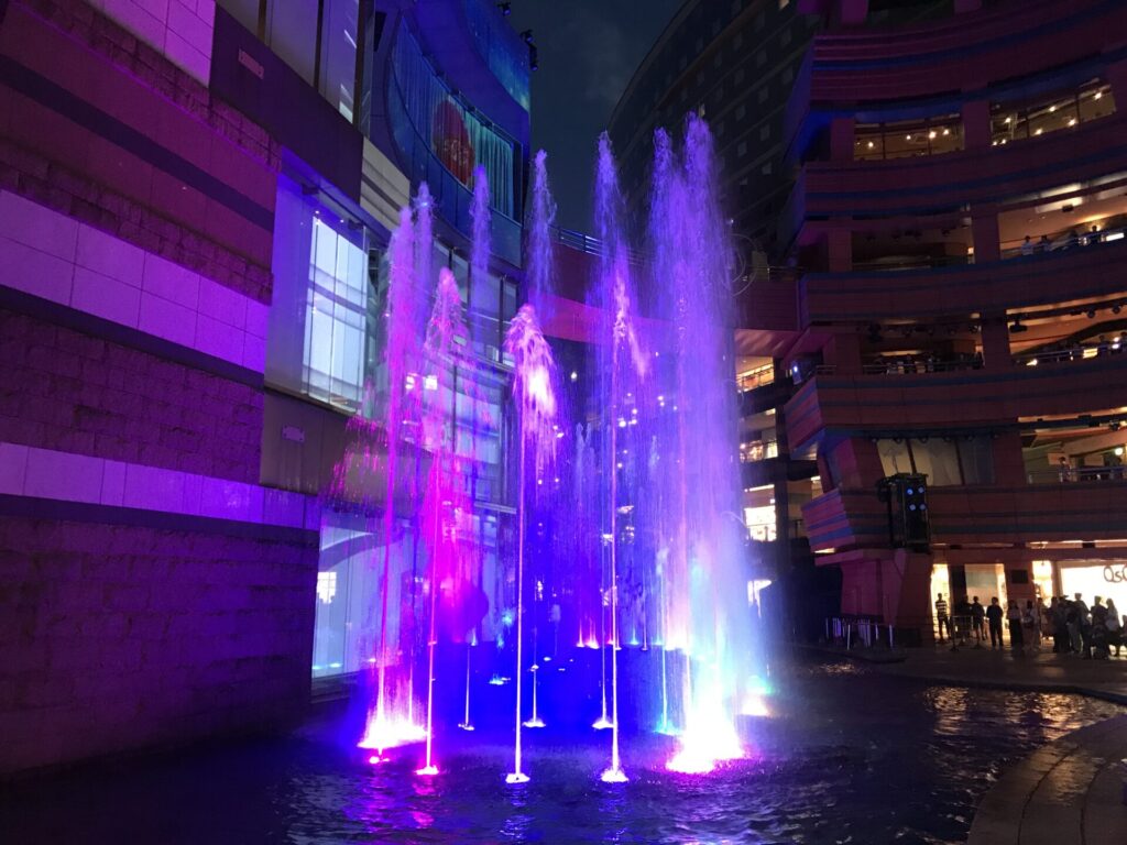 キャナルシティ博多の噴水ショーは見逃せない