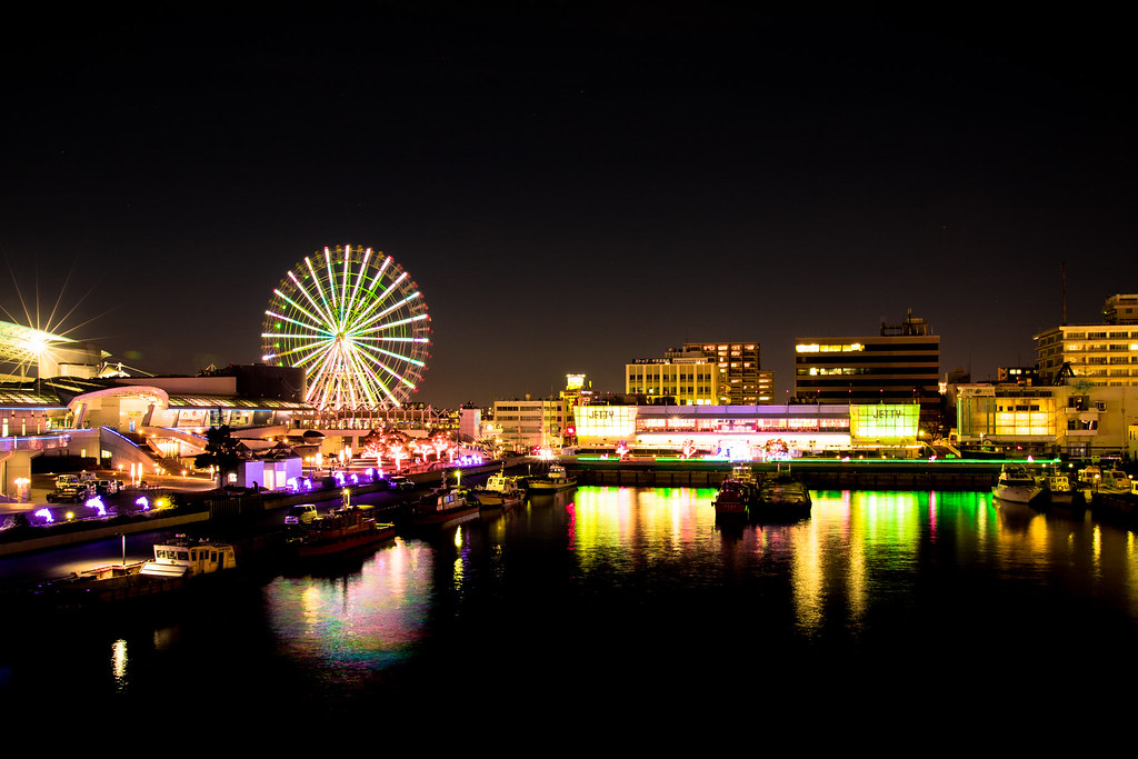 名古屋の観光スポット・夜の名古屋港水族館