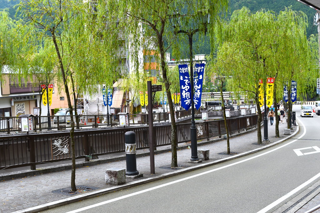 下呂温泉のレトロな街並み