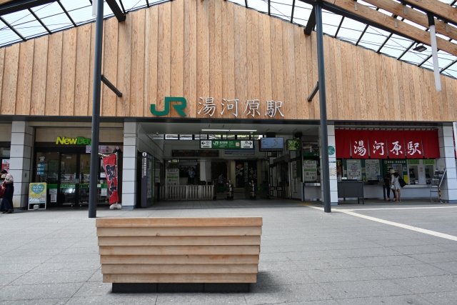 湯河原駅前の風景