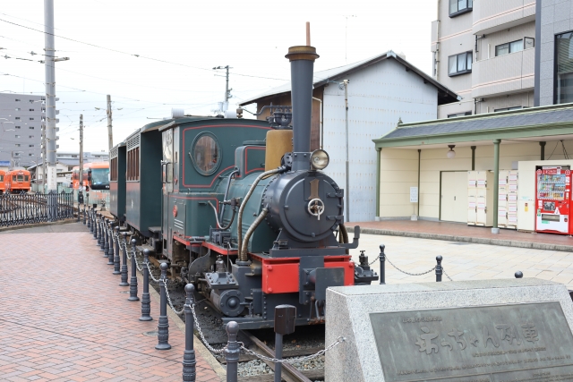 レトロでかわいい外観の坊ちゃん列車