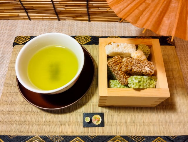 東京のおすすめ土産・浅草の雷おこし