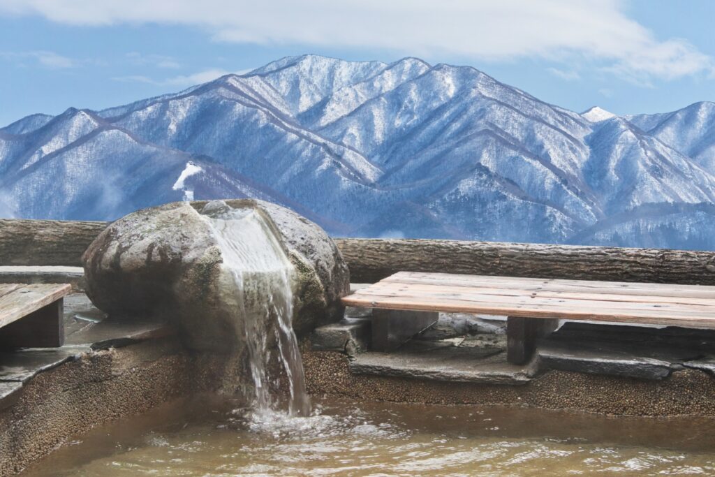 希少なモール温泉「アサヒ湯」