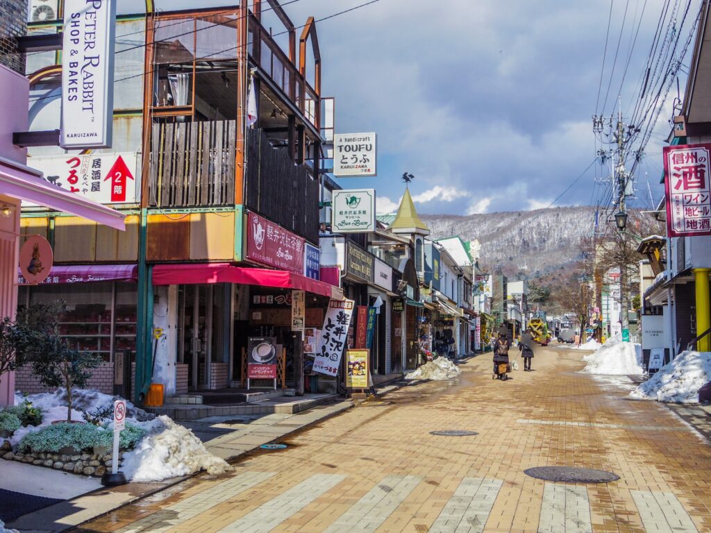 お気に入りの一品が見つかる旧軽井沢銀座通り