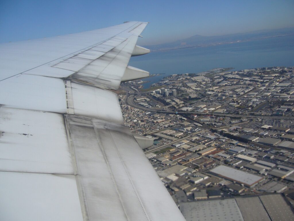 サンフランシスコ国際空港での荷物の再預け