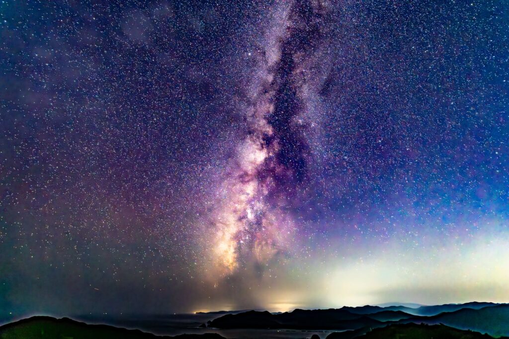 夏の夜空に輝く天の川