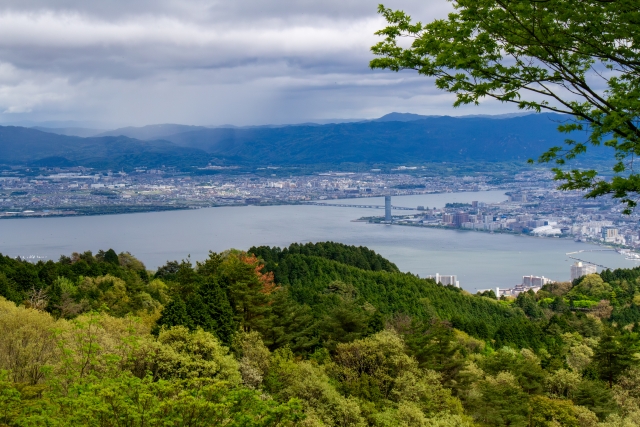 琵琶湖を望む