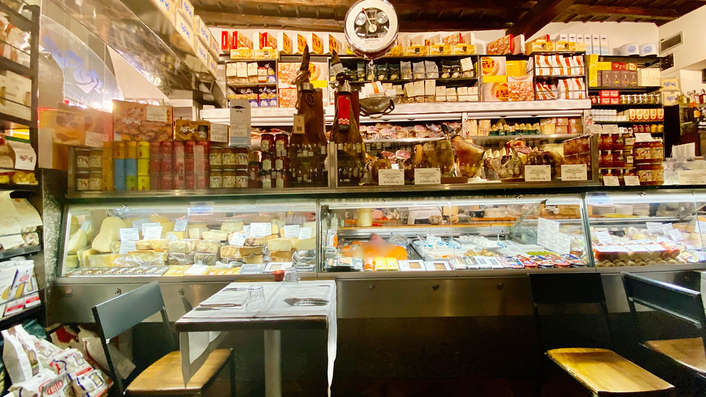 ロッショーリ　イタリア　ローマ