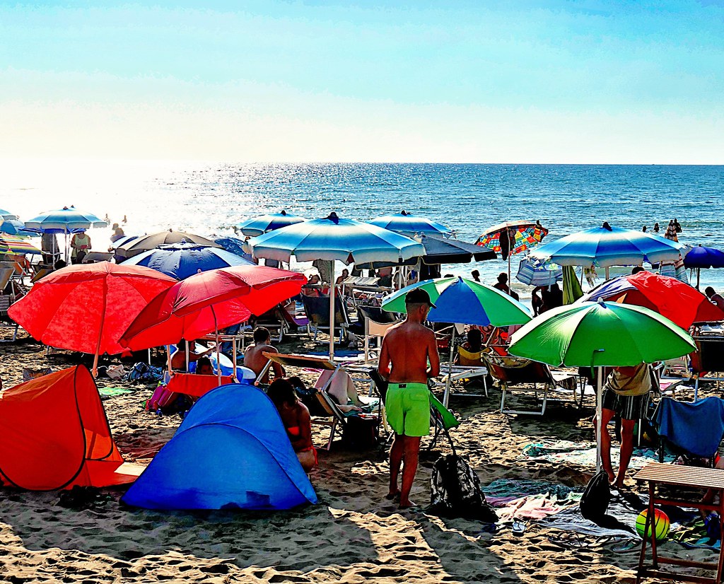 フェラゴストの様子　夏のローマ　イタリア