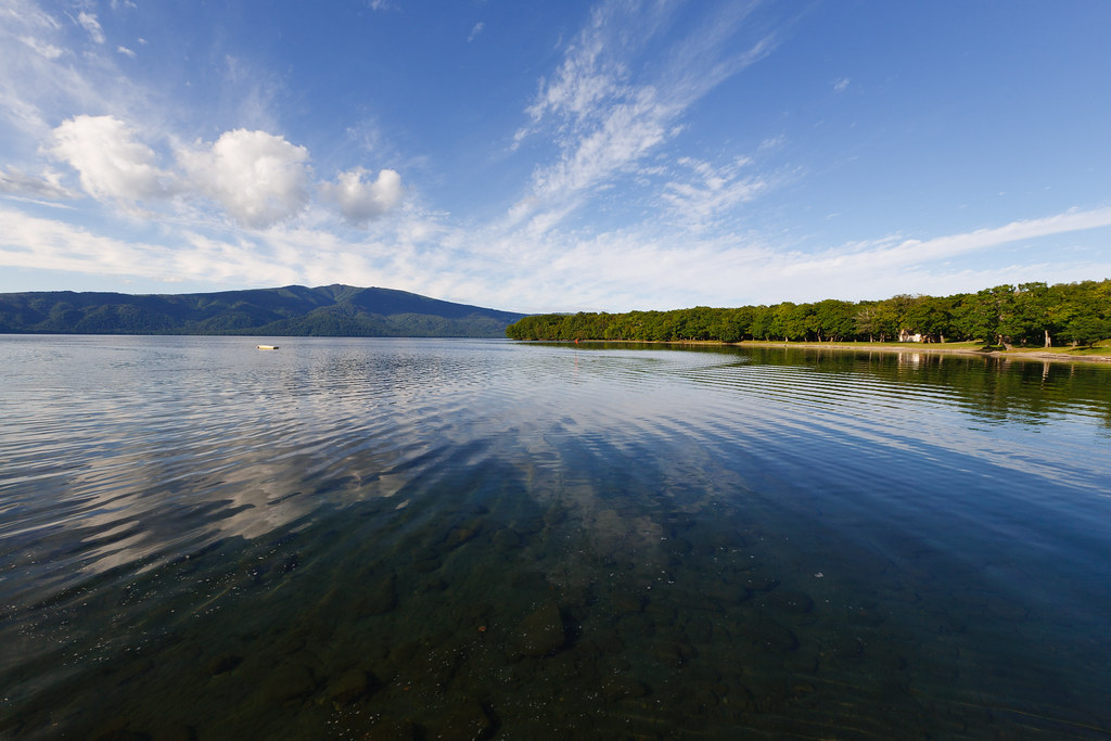 夏の道東観光で訪れたい絶家が広がる屈斜路湖