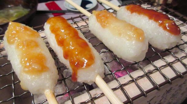 角館さとくガーデンで有名なきりたんぽを食べる