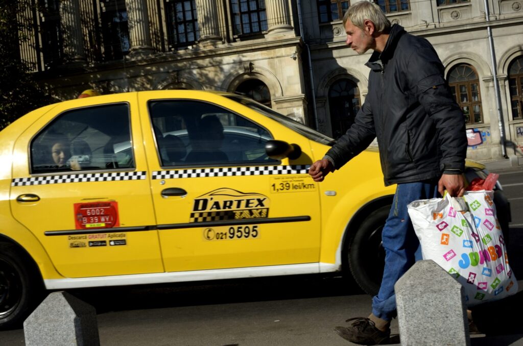 ブカレスト空港のタクシー利用ガイド