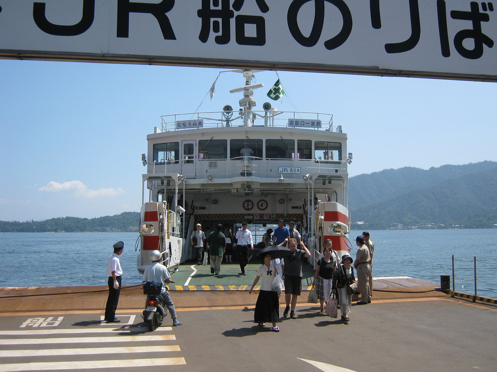 JR西日本宮島フェリーの乗り場