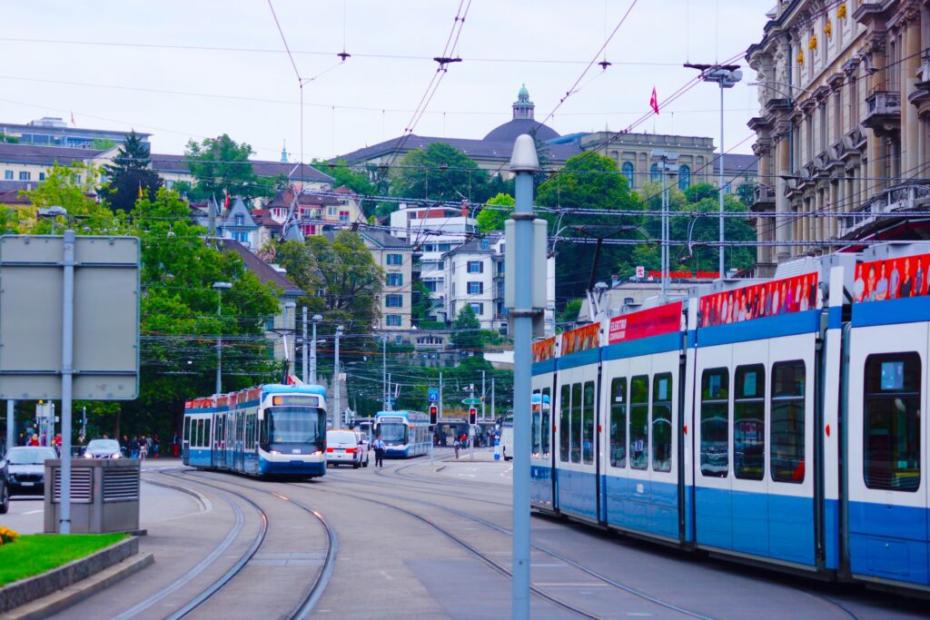 スイス観光モデルコース1日目