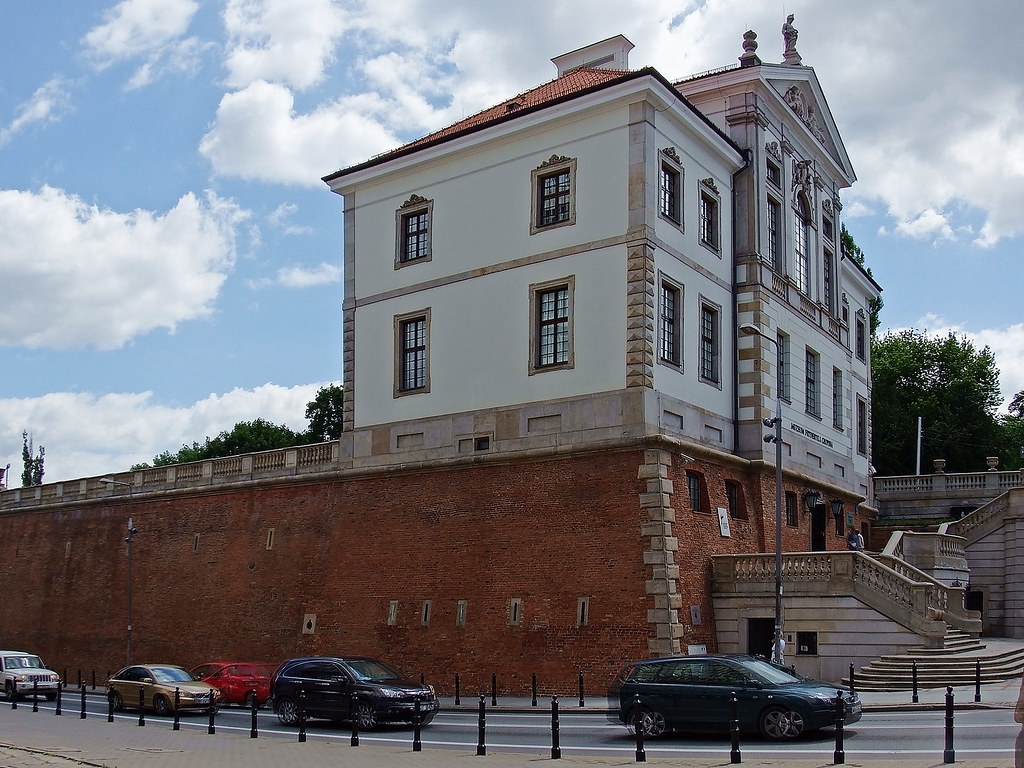 ショパンについて学べるショパン博物館