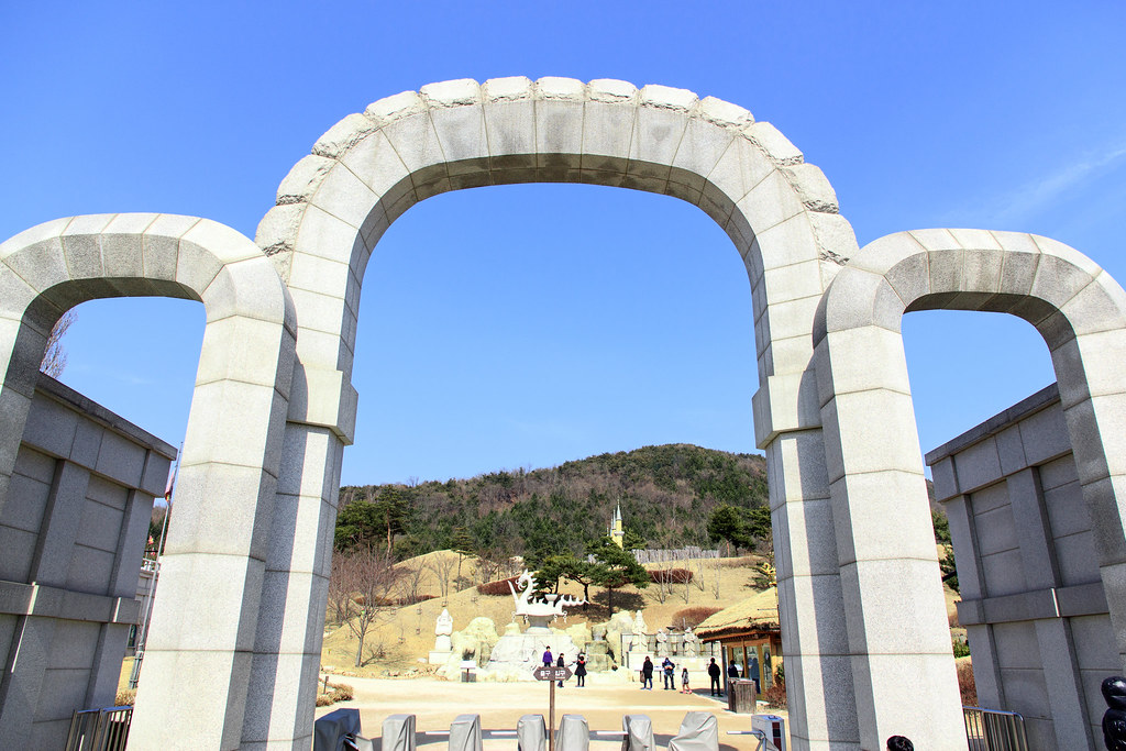 新羅ミレニアムパークのゲート