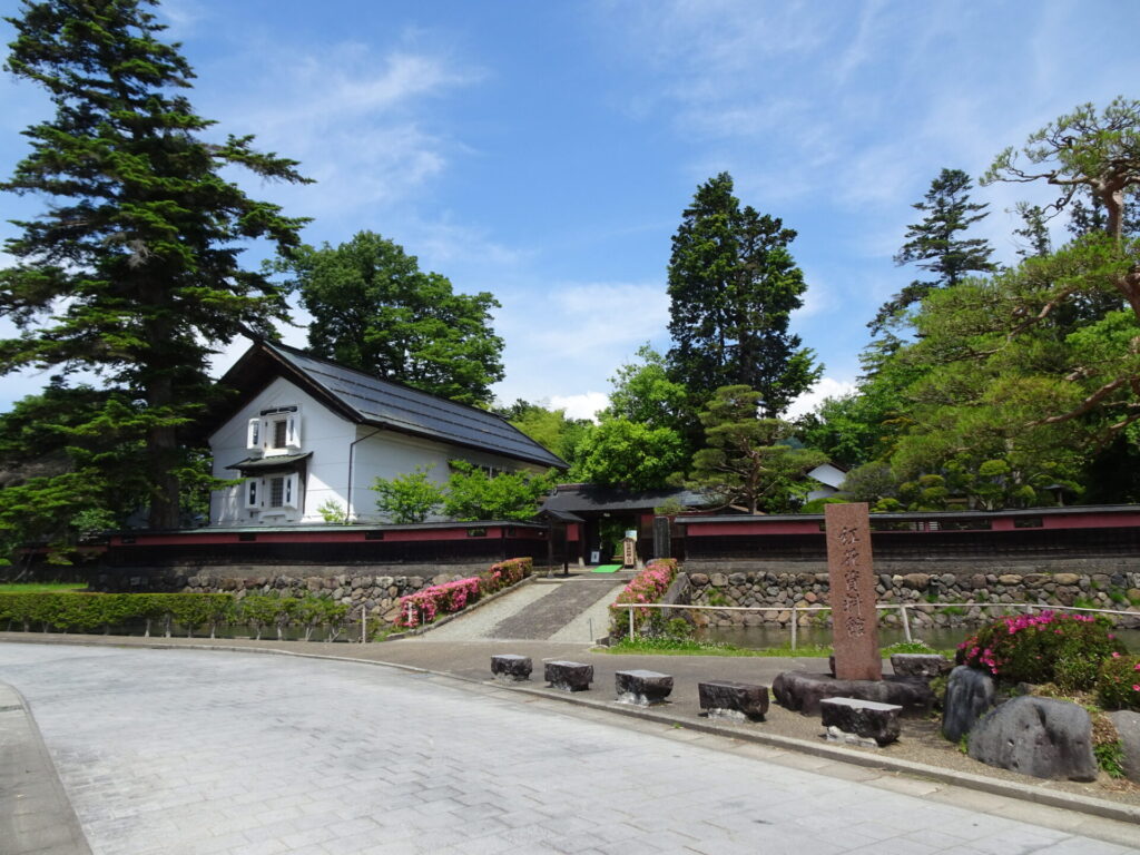 河北町紅花資料館で紅花商人の歴史や文化を学ぶ