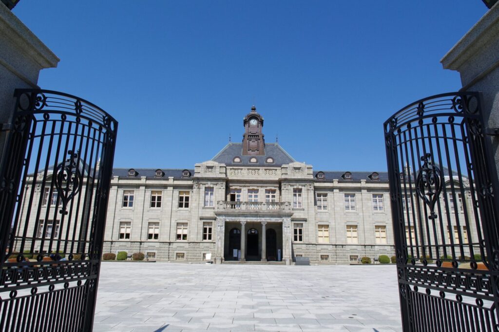 大正時代の建築様式をで作られた文翔館