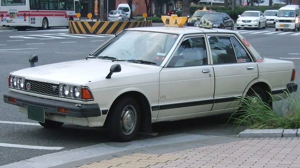 福岡空港へ向かうタクシー
