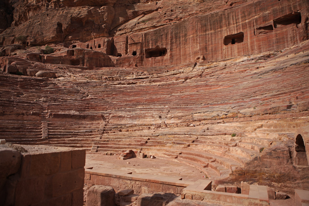 ペトラ遺跡のローマ劇場