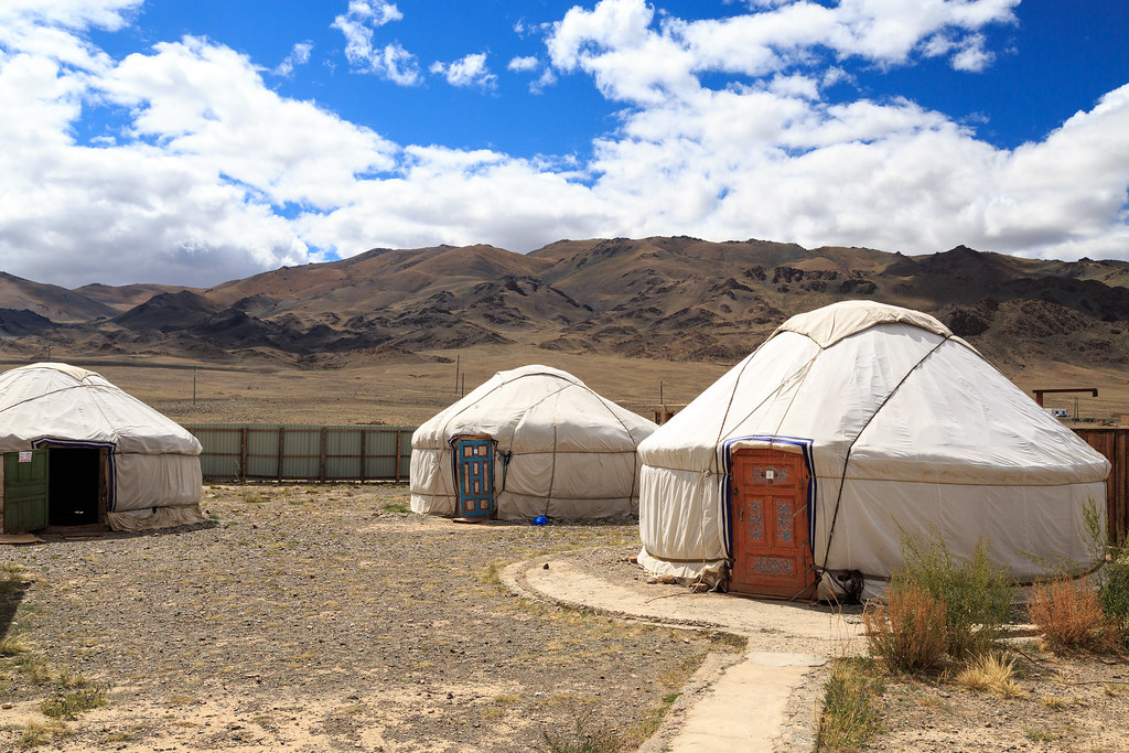 ゲルキャンプでの宿泊