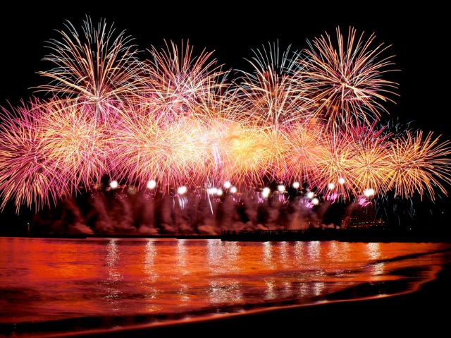 伊東按針祭海の花火大会