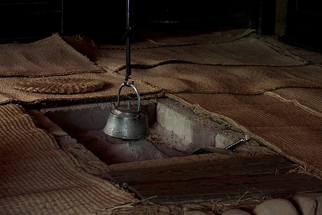 江戸時代の風情を感じる囲炉裏