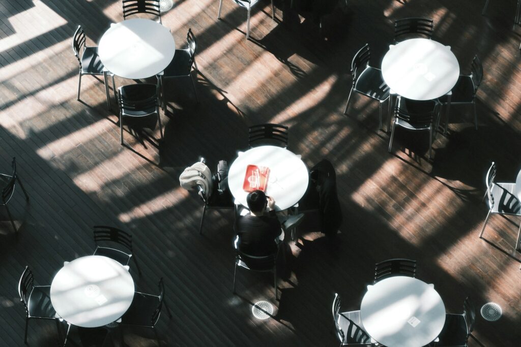 美術館内のレストランでゆっくり過ごす