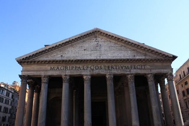 イタリアの建造物であるパンテオン