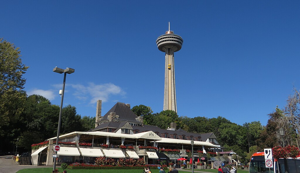 スカイロンタワー