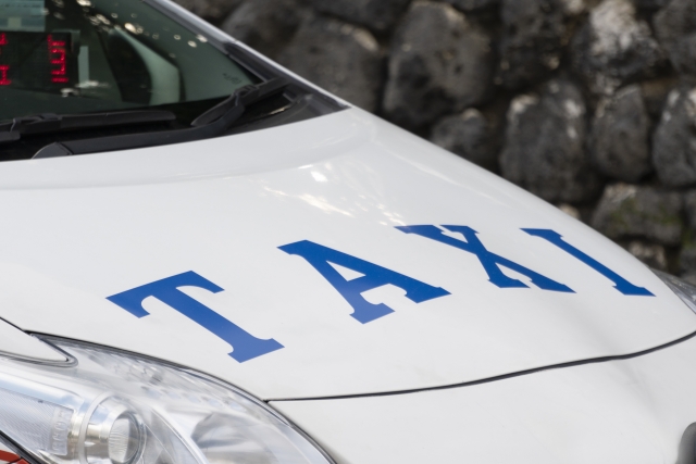 空港内でのタクシー手配方法