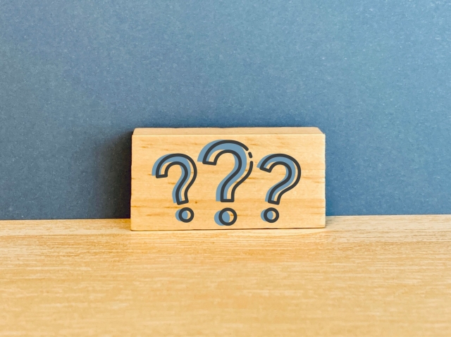 トラブル時にどうすればいいのか悩むイメージ画像