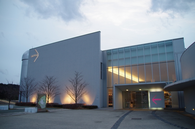 仙台市天文台のプラネタリウムは感動する