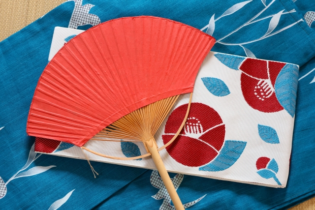 浴衣と祭りのイメージ図