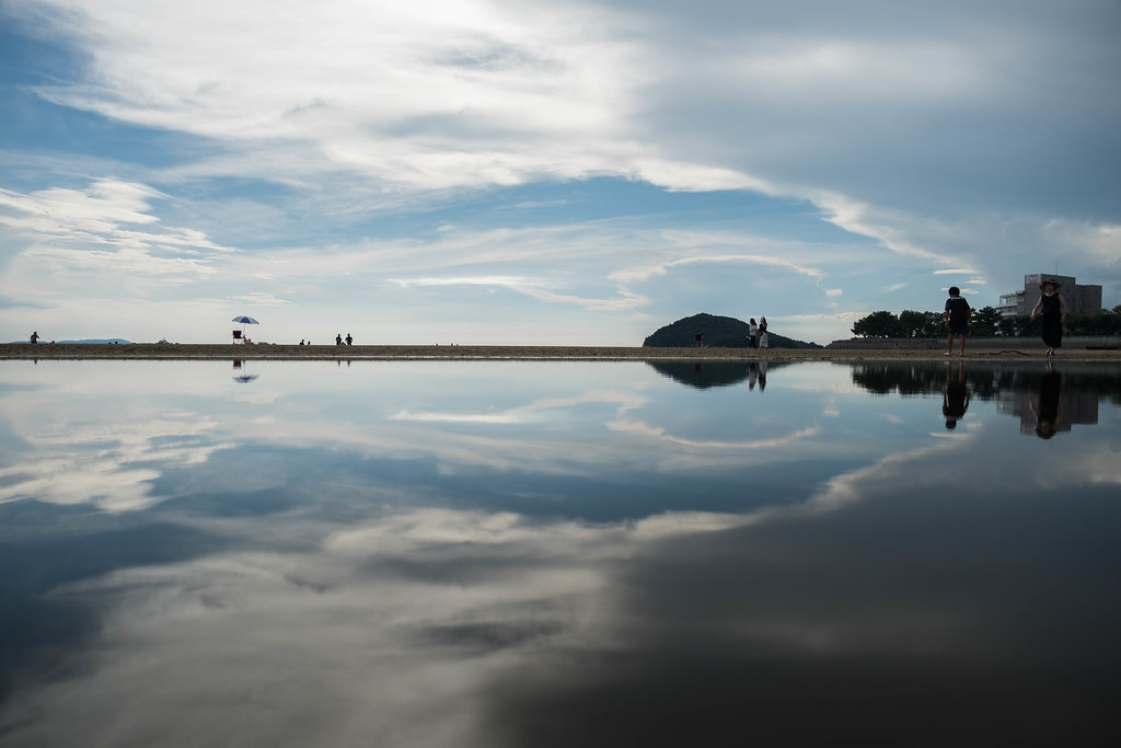 天空の鏡として知られる父母ヶ浜海岸