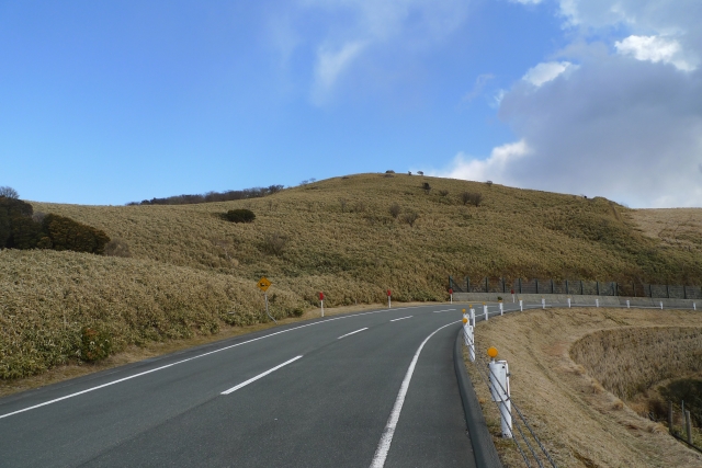 西伊豆スカイラインをドライブする