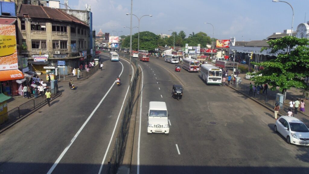 コロンボ空港から市街地への移動方法