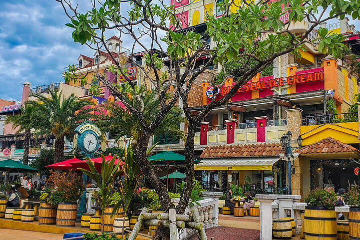 沖縄北谷の観光スポット・アメリカンヴィレッジ