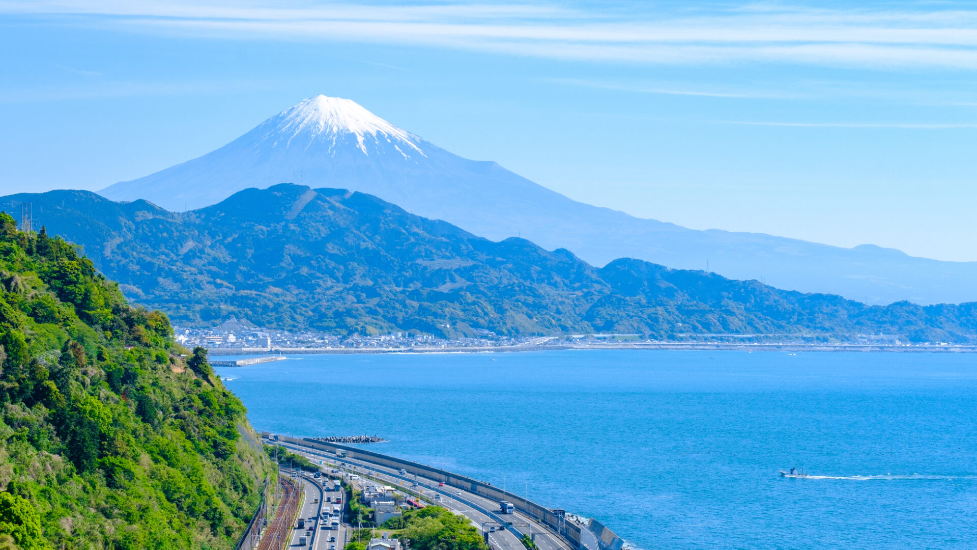 静岡 薩埵峠の航空写真
