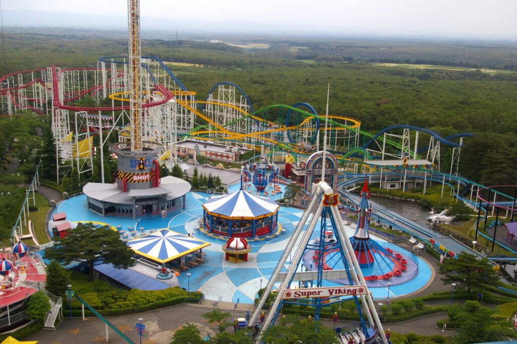 那須ハイランドパークと曇り空