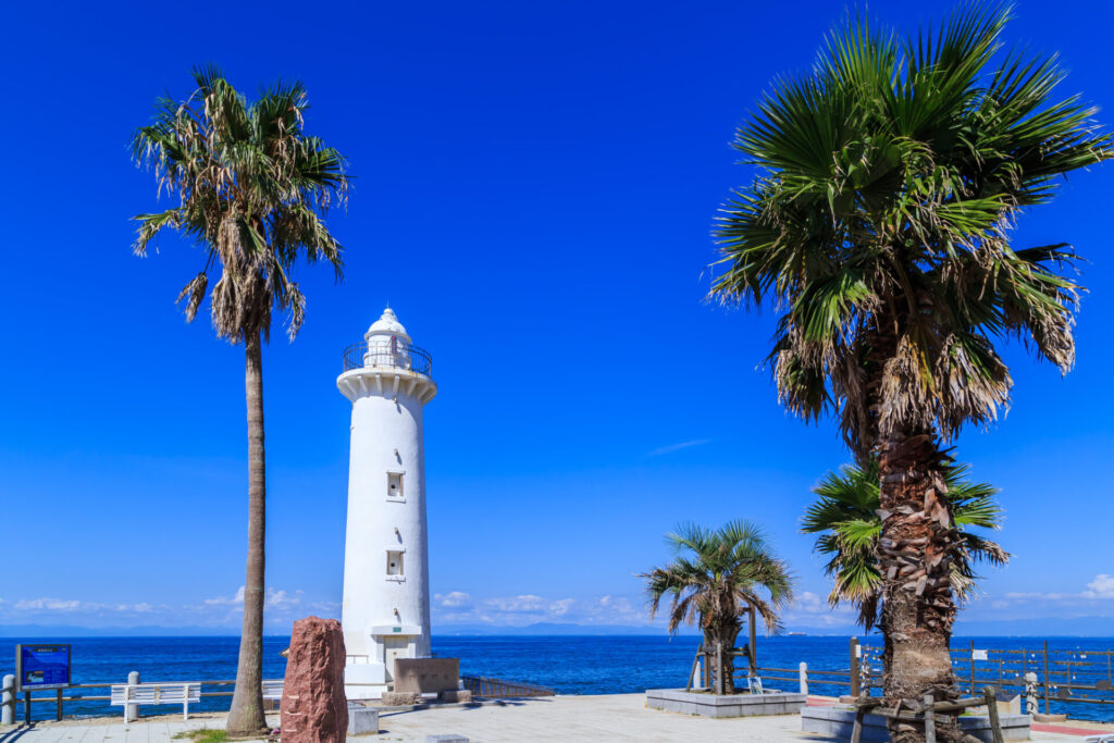 豊浜魚ひろば付近知多半島の観光スポット野間灯台