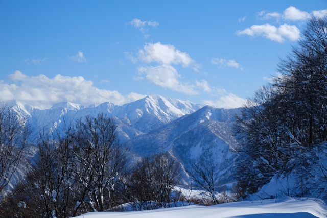 越後湯沢の雪山からの絶景