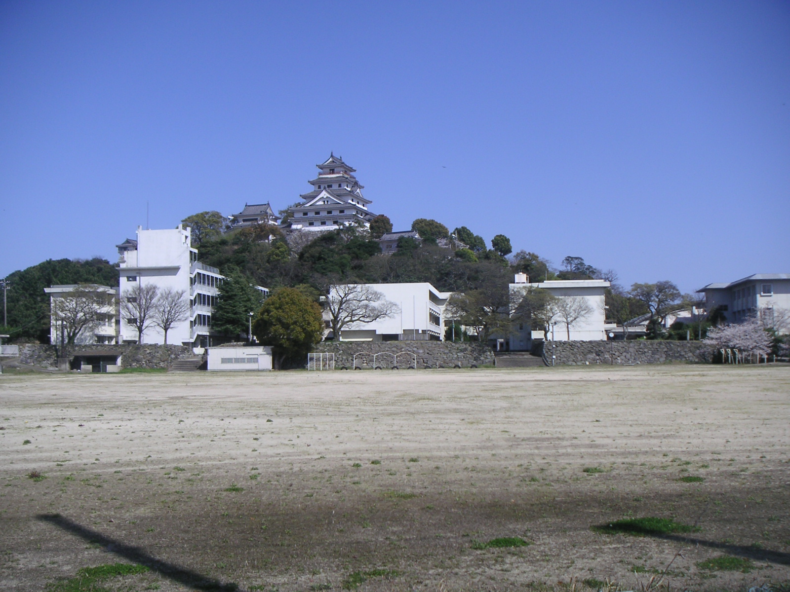 佐賀で有名な唐津城