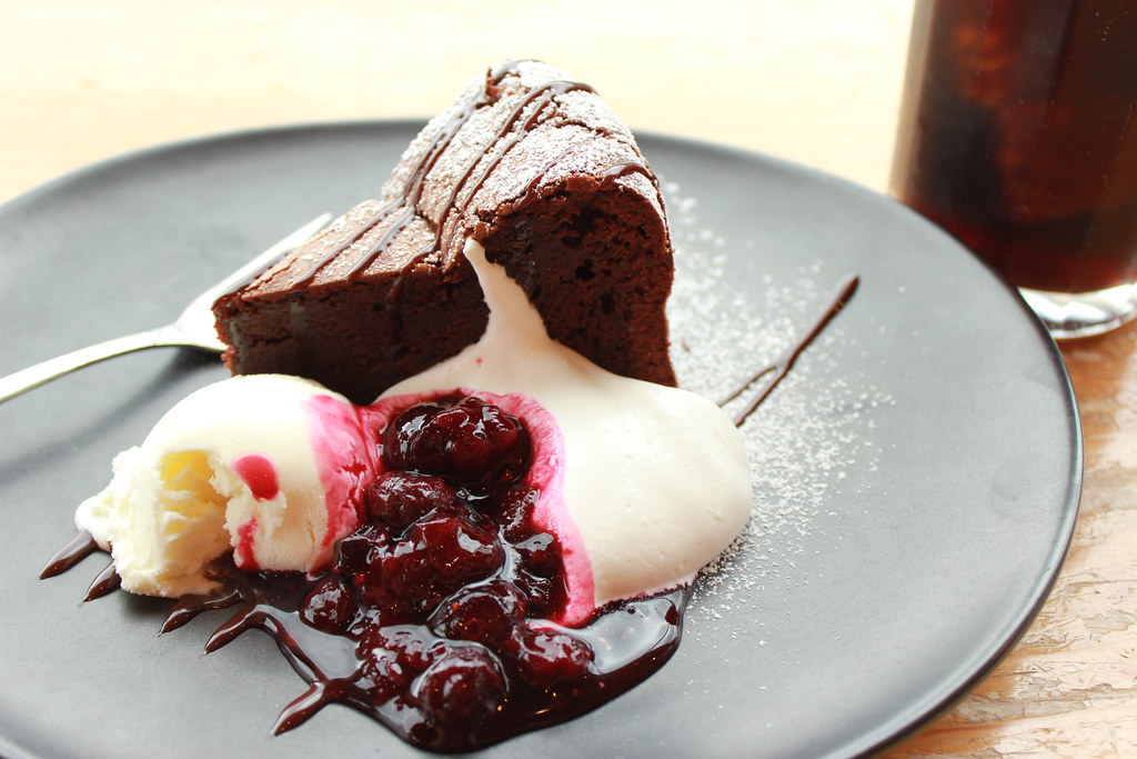 カフェで味わうスイーツ