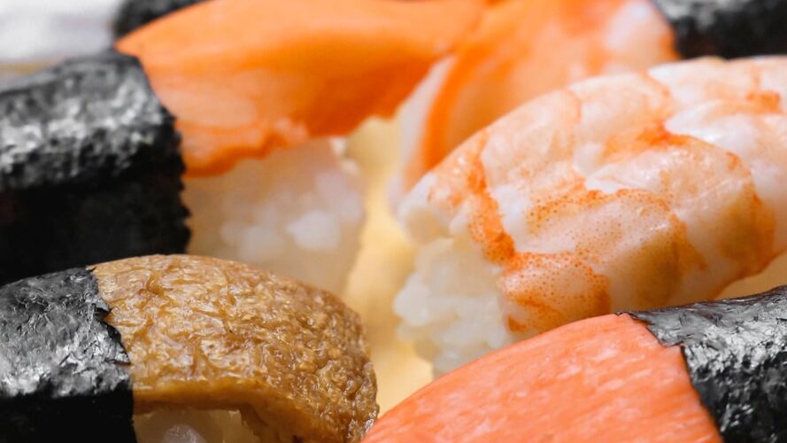 新鮮な魚介を使っている富山湾鮨