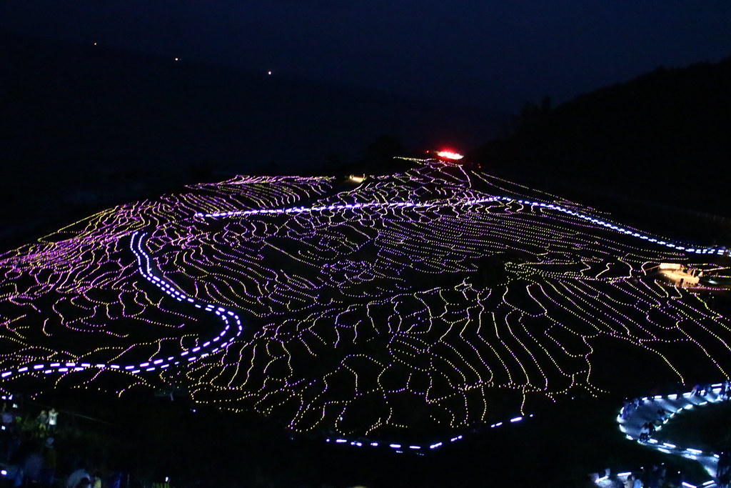 能登が誇るおすすめ観光11月の絶景スポット・白米千枚田のイルミネーション