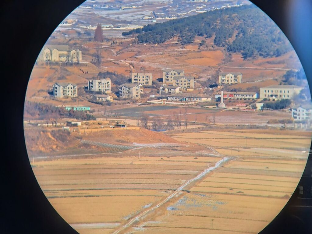 京畿道おすすめツアー:DMZ+北朝鮮が見えるスターバックスツアー