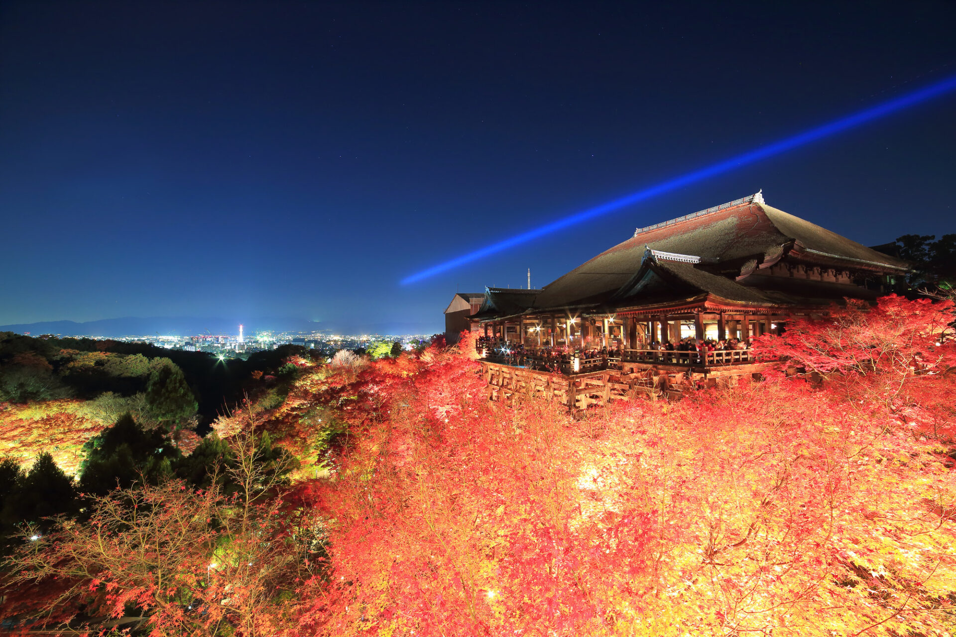 秋の夜の清水寺