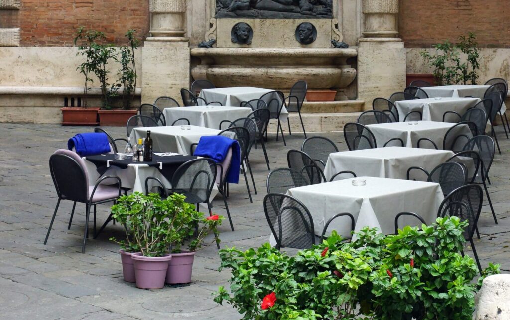 シエナのカフェテリア